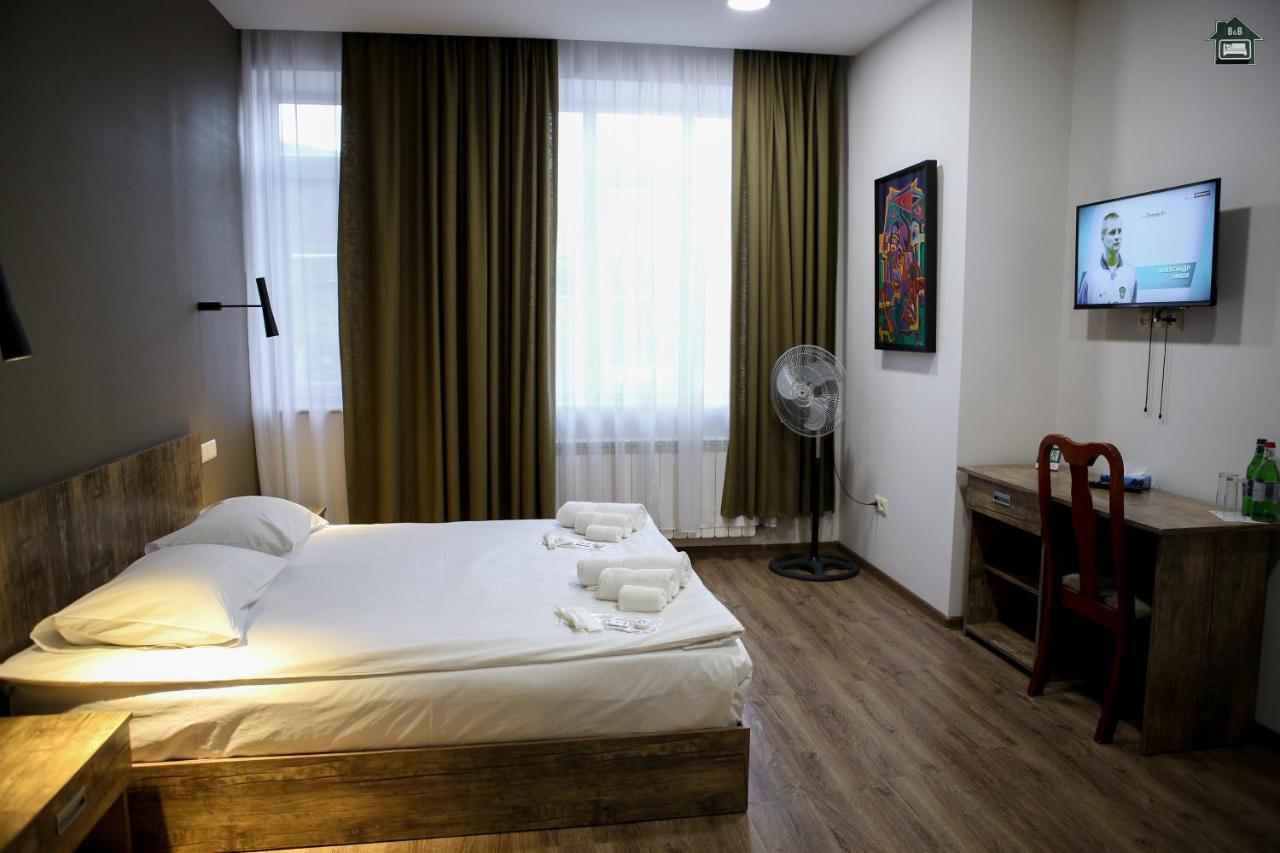 Guest House In Guiumri Exterior foto