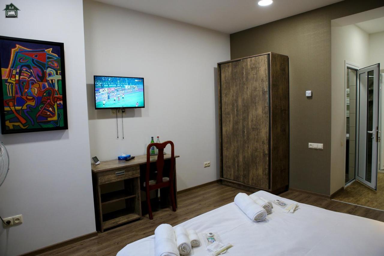 Guest House In Guiumri Exterior foto