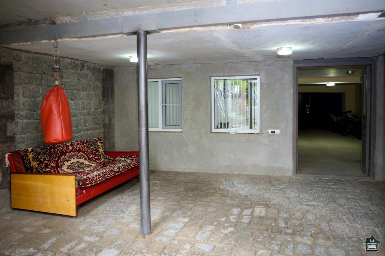 Guest House In Guiumri Exterior foto